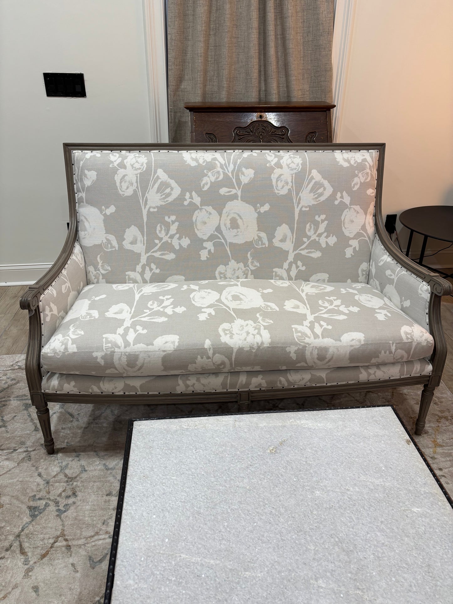 Lee Industries French Style Floral Print Linen Loveseat