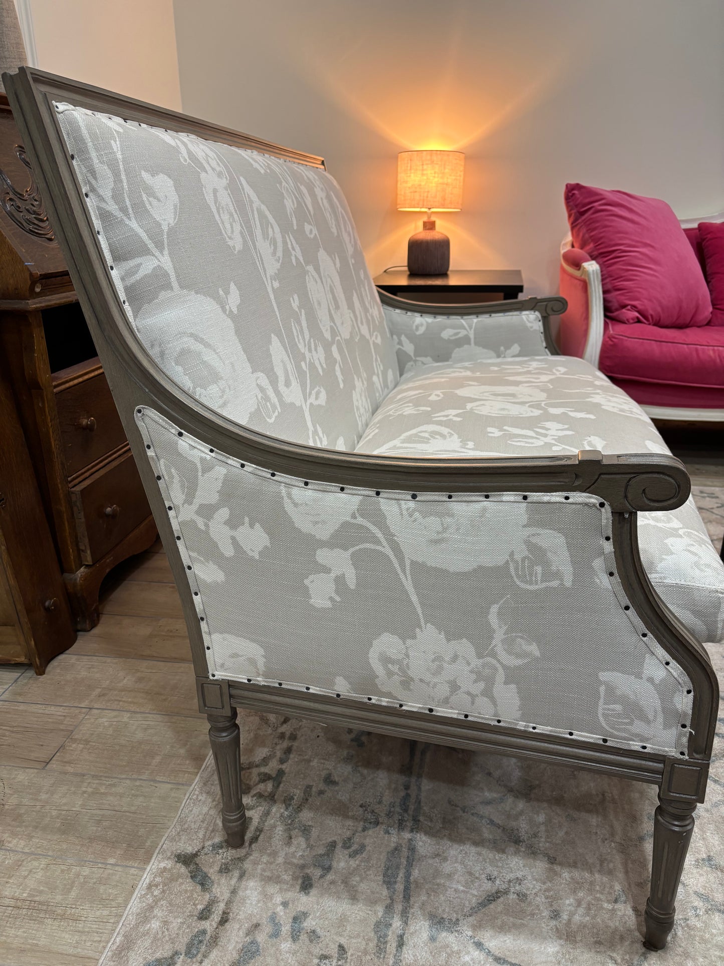 Lee Industries French Style Floral Print Linen Loveseat